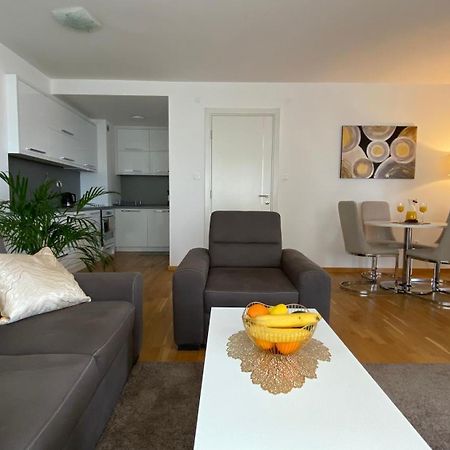 Four Views Apartments Budva Ngoại thất bức ảnh